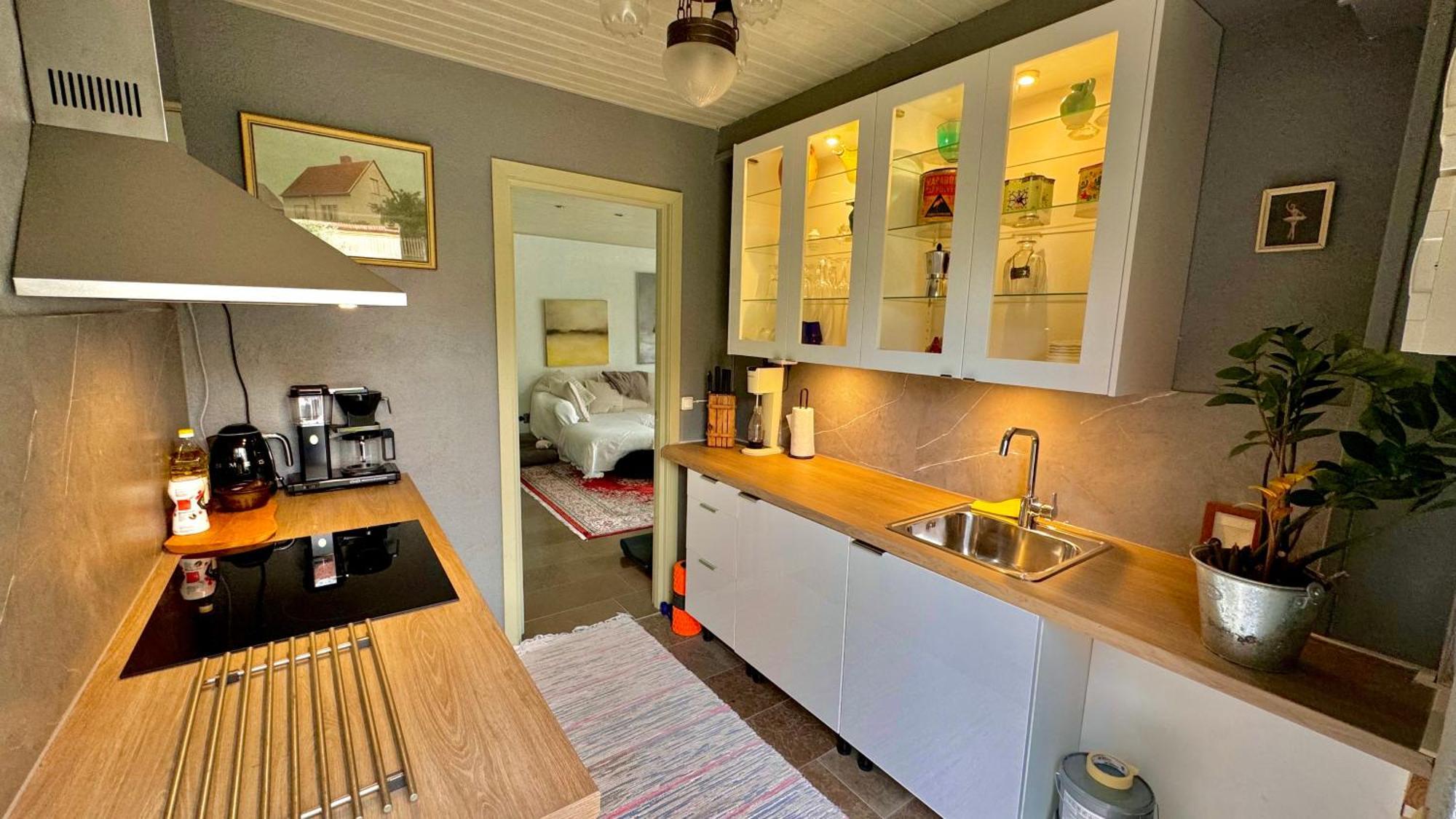 Modernt Hus Naera Stad Och Strand อึสตัด ภายนอก รูปภาพ